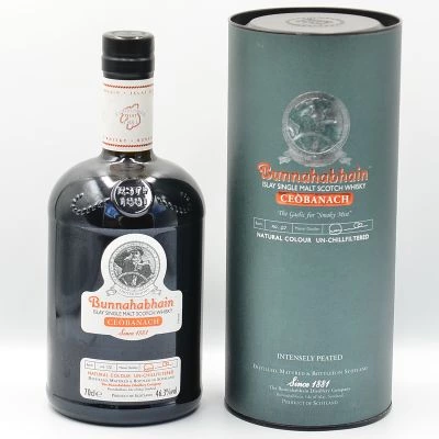 Bunnahabhain Ceobanach Islay Whisky Intensely Peated Batch No.2