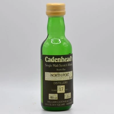 North Port 17 Year Old Cadenhead Chess Set 3/30 1970s 5cl