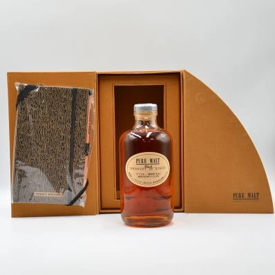 Nikka Pure Malt Black Japanese Whisky Gift Set