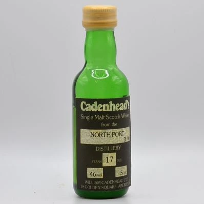 North Port 17 Year Old Cadenhead Chess Set 3/30 1970s 5cl