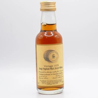 Glenlivet 17 Year Old Signatory Vintage Cask Strength 1979 5cl
