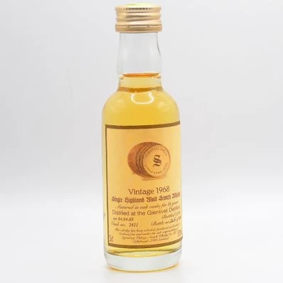 Glenlivet 26 Year Old Signatory Vintage Cask Strength 1968 5cl
